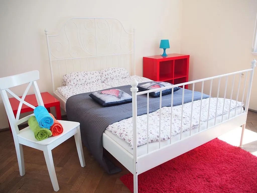 Krakow Color Apartments Sarego 24 2*,  폴란드
